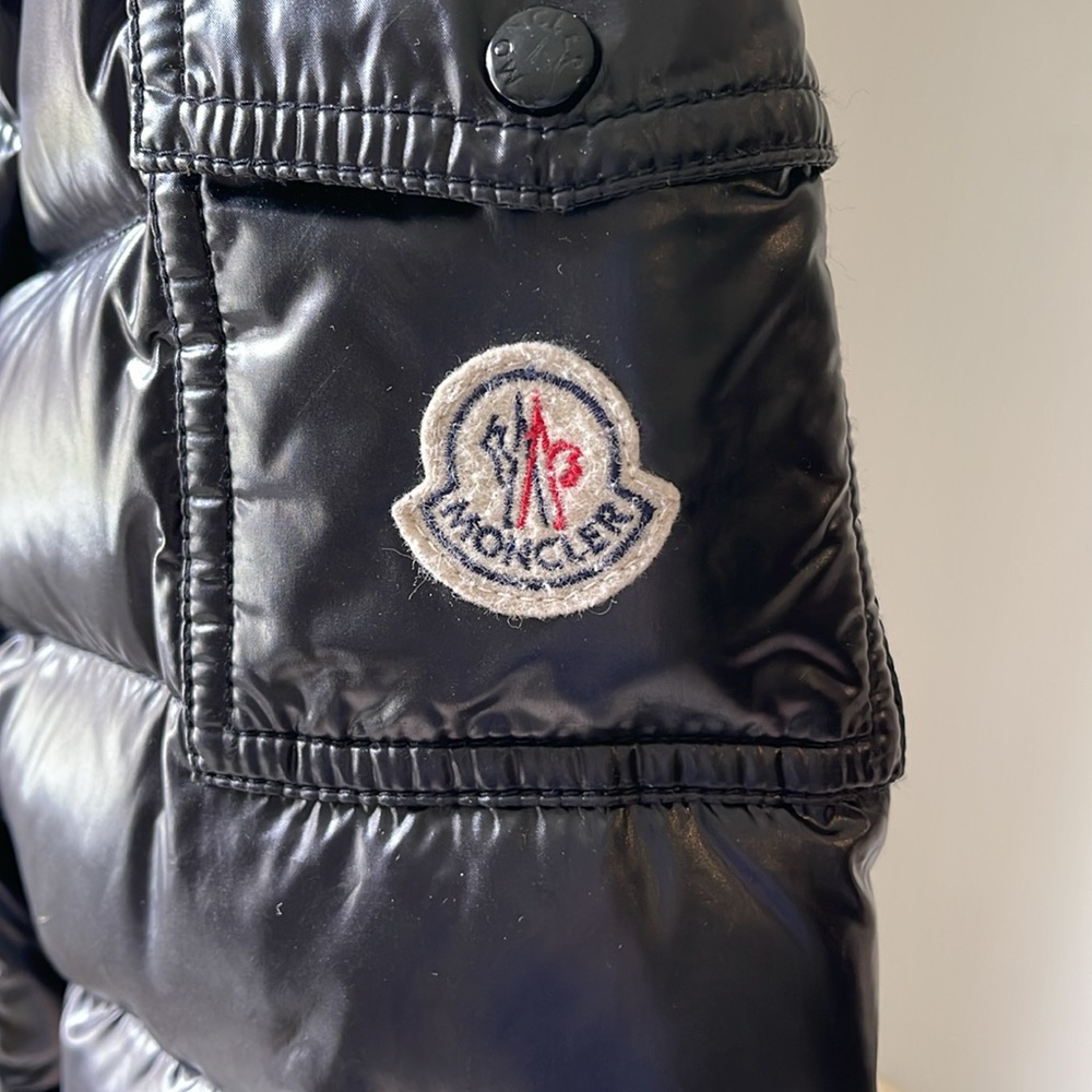 Authentic Moncler Shiny Black Puffer Jacket - Picture 2 of 13